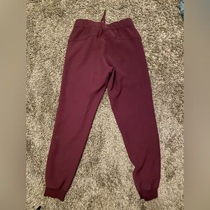 maroon lululemon joggers